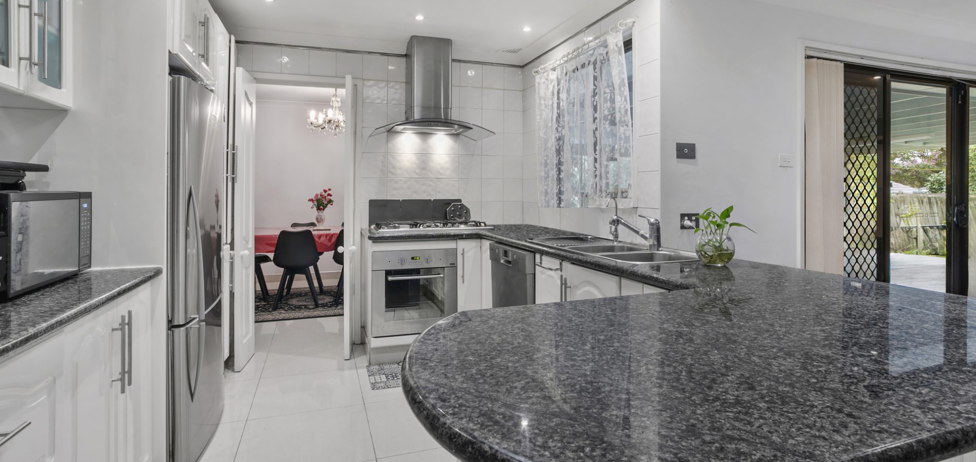 100 Showground Road, Castle Hill NSW 2154 - photo 2