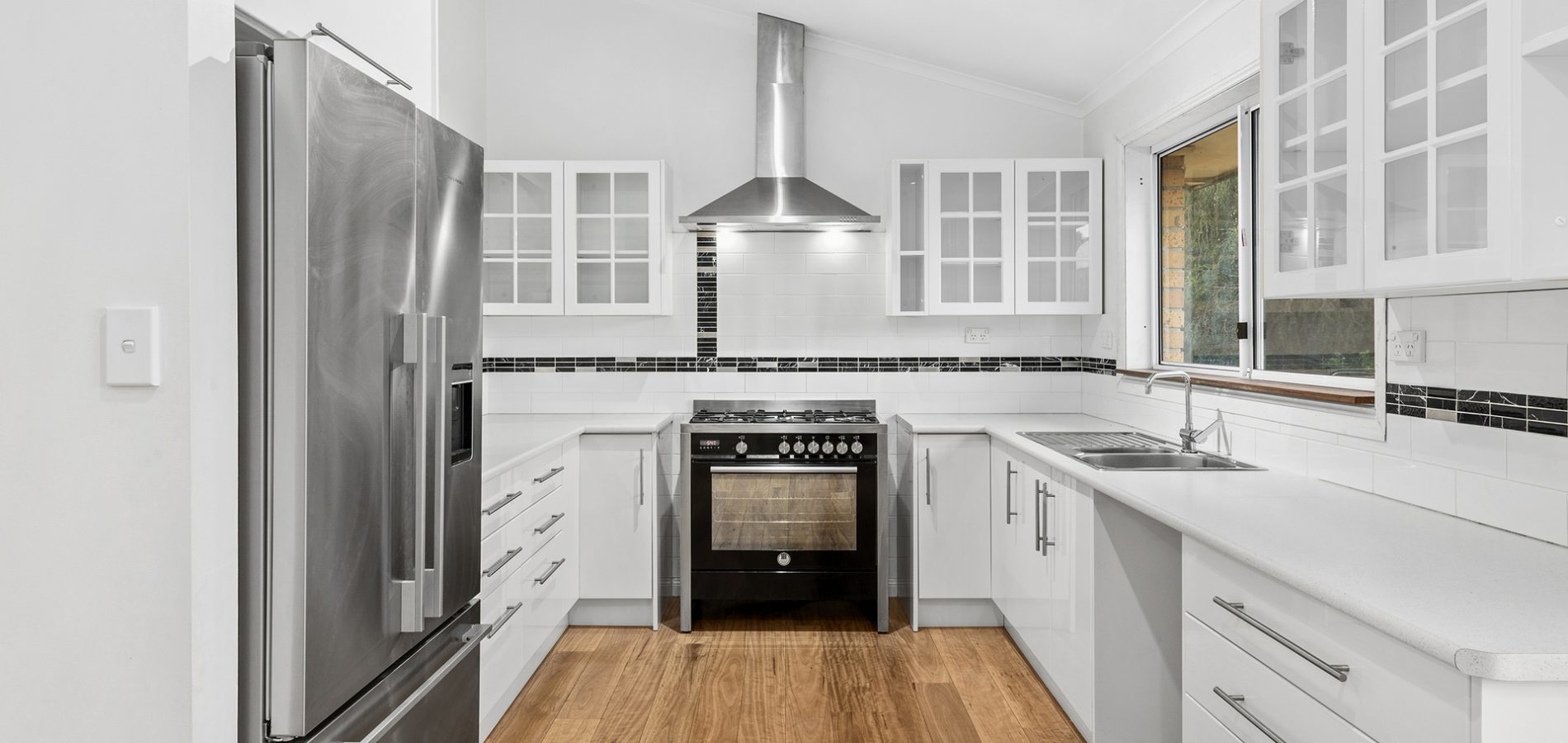6 Reiby Place, McGraths Hill NSW 2756 - photo 6