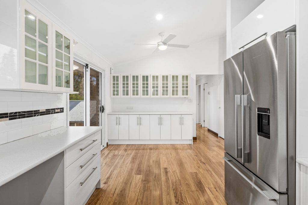 6 Reiby Place, McGraths Hill NSW 2756 - photo 7