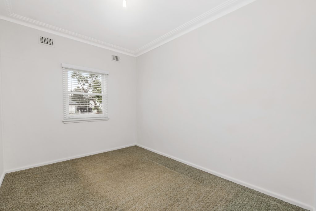 25 Johnson Avenue, Seven Hills NSW 2147 - photo 5