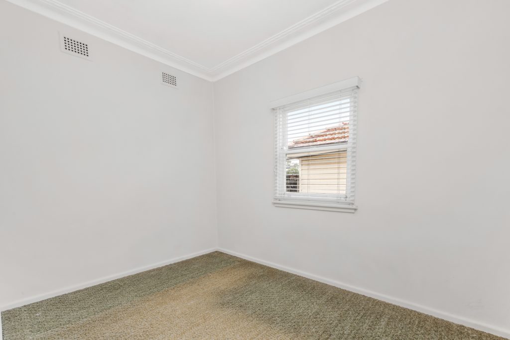 25 Johnson Avenue, Seven Hills NSW 2147 - photo 6