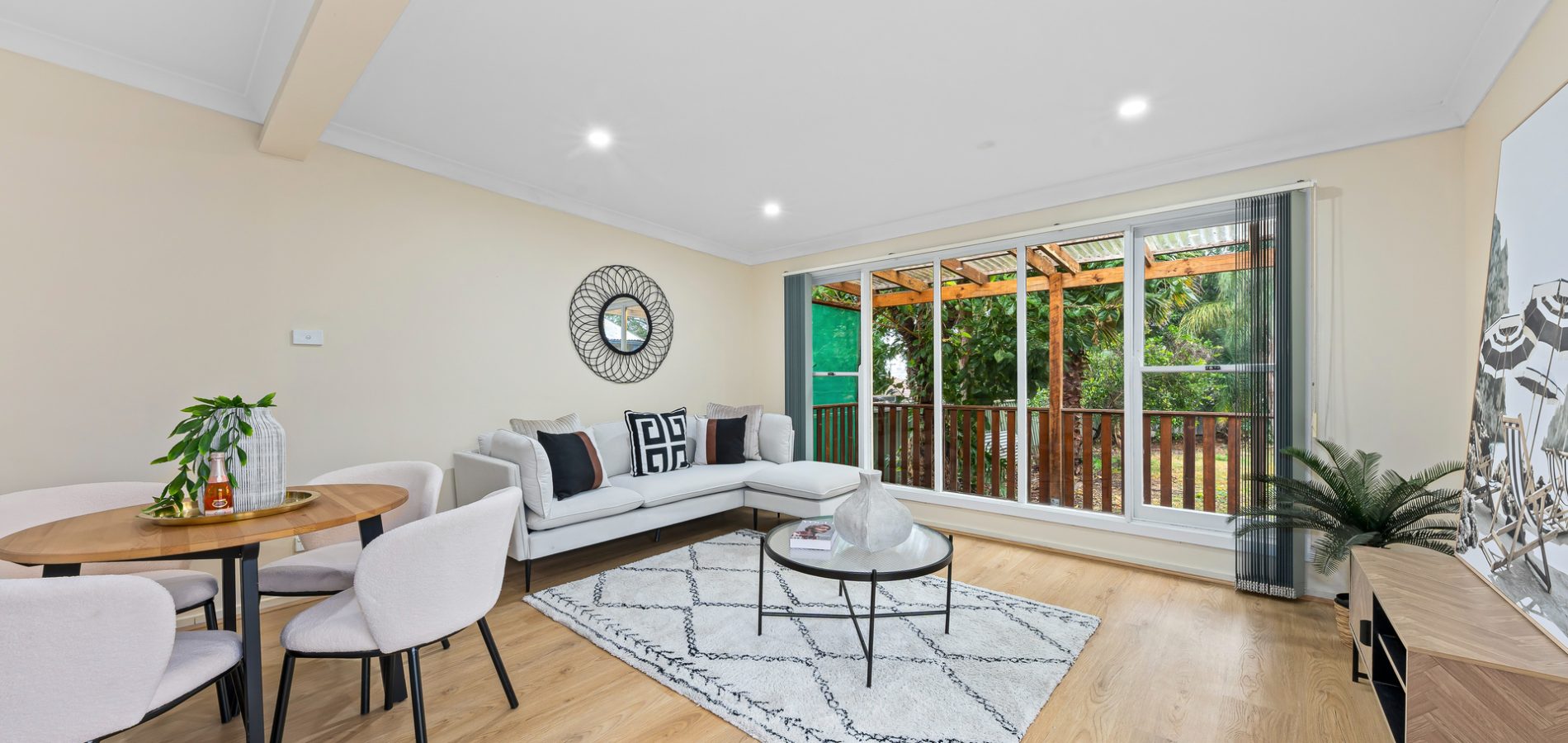 8 Sarsfield Street, Blacktown NSW 2148 - photo 3