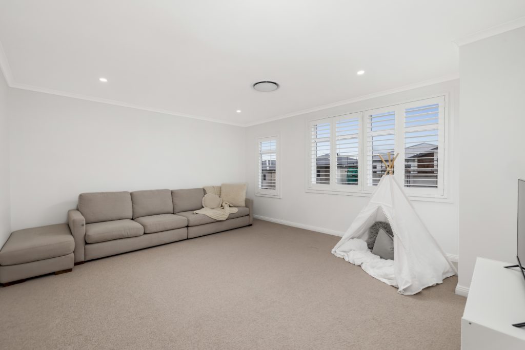 46 Kingston Avenue, Box Hill NSW 2765 - photo 11