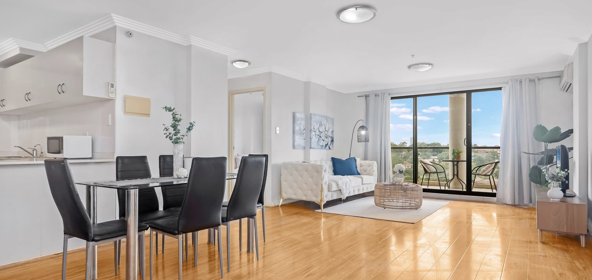 1105/91B Bridge Road, Westmead NSW 2145 - photo 3
