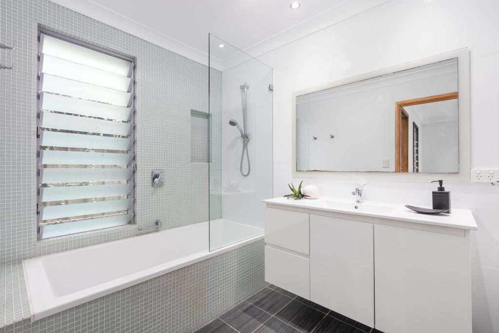 4 Creda Place, Baulkham Hills NSW 2153 - photo 8