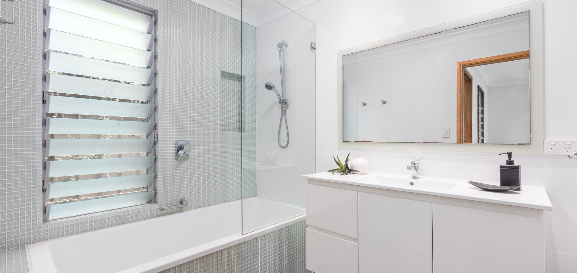 4 Creda Place, Baulkham Hills NSW 2153 - photo 8