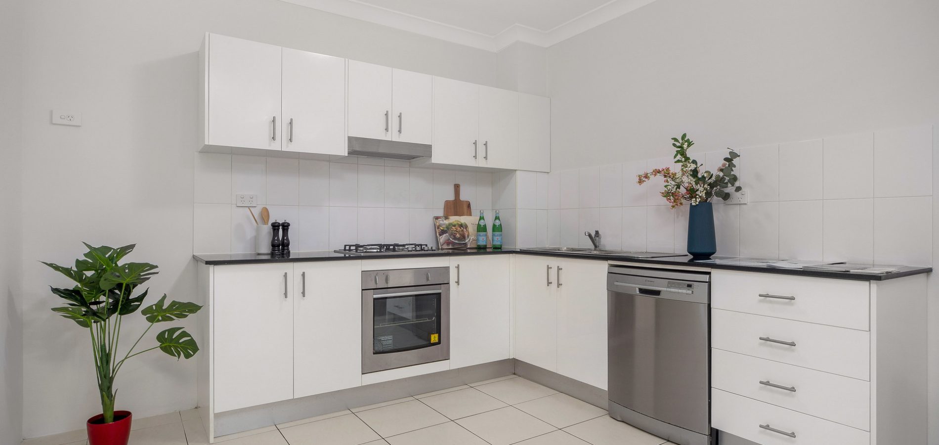 8/65 Stapleton Street, Pendle Hill NSW 2145 - photo 4