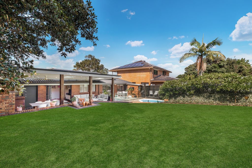 Sold - 60 Deptford Avenue - New Property in Kings Langley - Real Estate by Kim McChlery