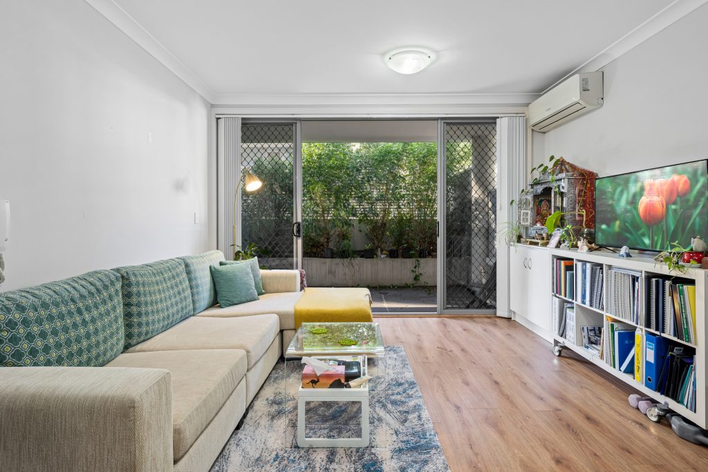 G6/8B Myrtle Street, Prospect NSW 2148 - photo 2