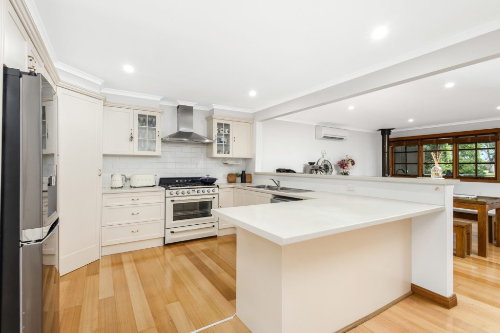 14 Rearden Avenue, Kings Langley NSW 2147 - photo 2