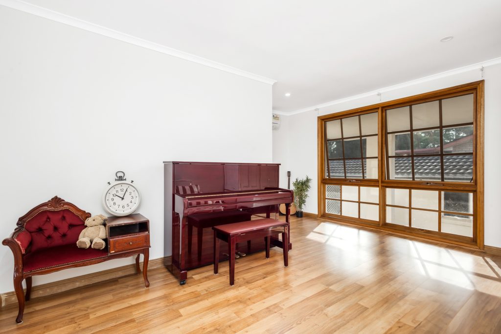 14 Rearden Avenue, Kings Langley NSW 2147 - photo 5
