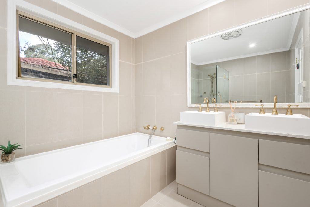 14 Rearden Avenue, Kings Langley NSW 2147 - photo 7