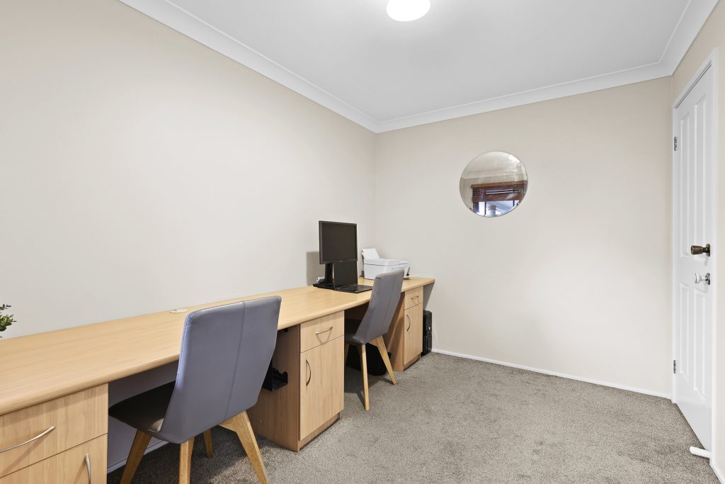 19 Bernadette Place, Baulkham Hills NSW 2153 - photo 25