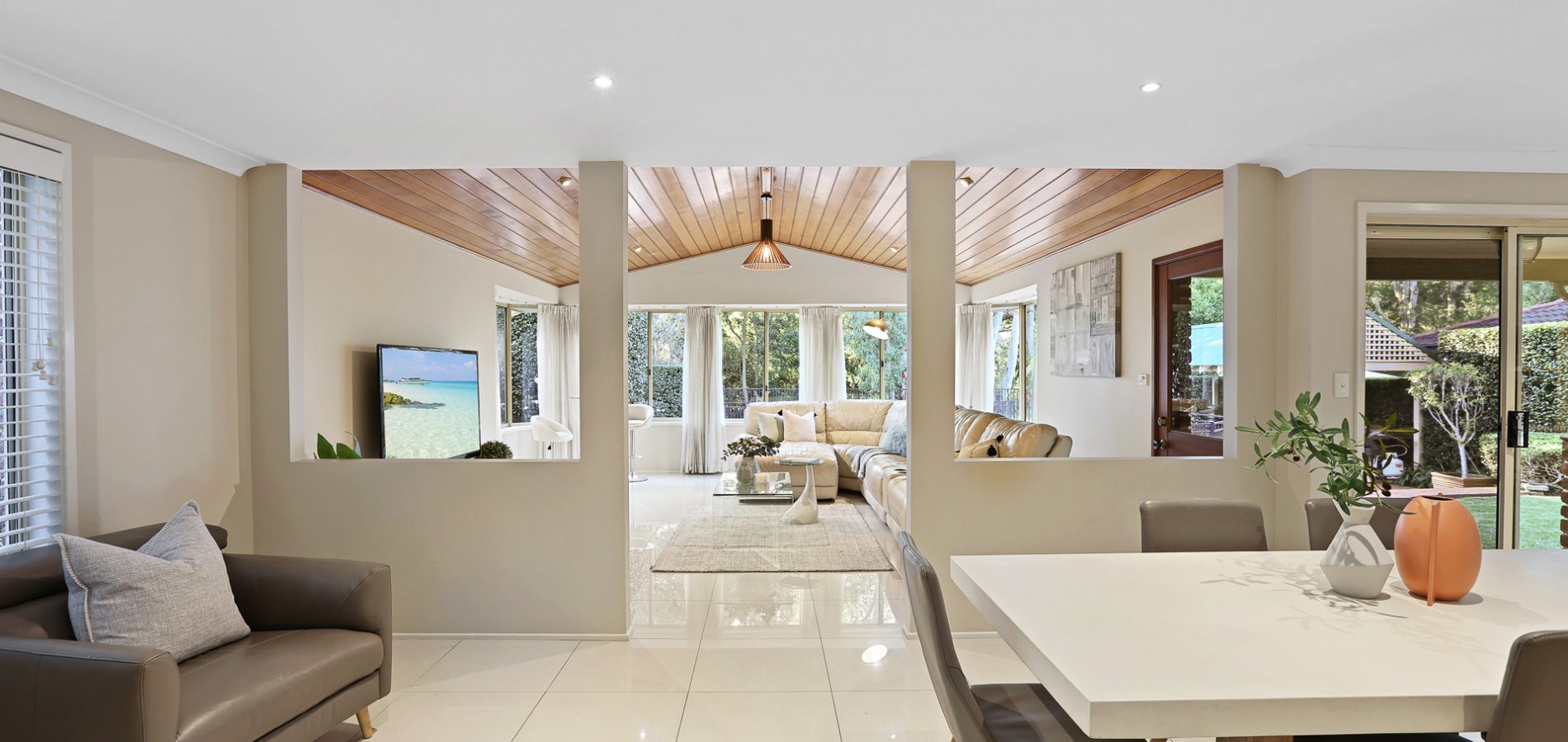 19 Bernadette Place, Baulkham Hills NSW 2153 - photo 4