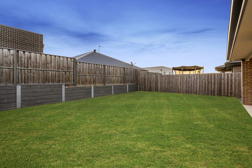 4 Canopus Parkway, Box Hill NSW 2765 - photo 15