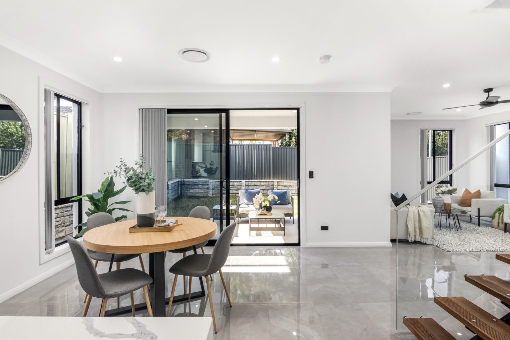 11 Sporing Avenue, Kings Langley NSW 2147 - photo 4