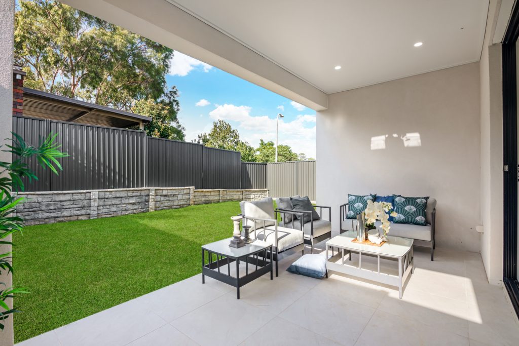 11 Sporing Avenue, Kings Langley NSW 2147 - photo 9