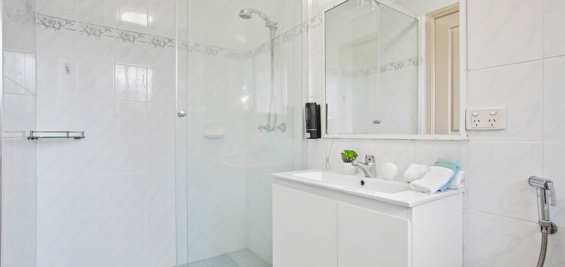 Sold - 2/4A Tungarra Road - New Property in Girraween - Real Estate by Danny Le