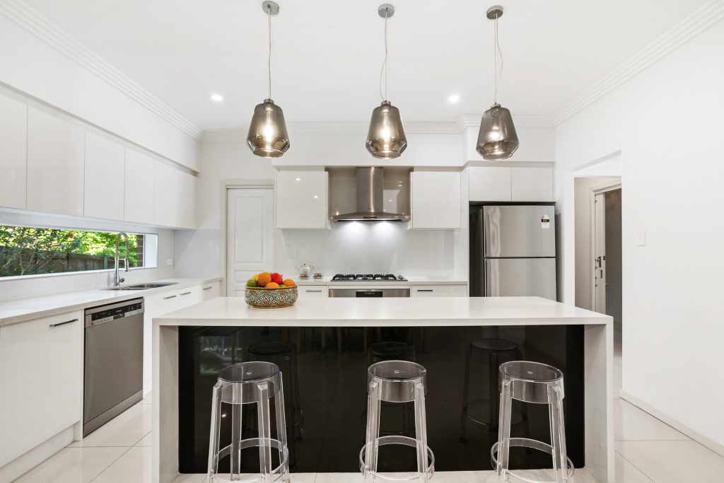 1 Glenshee Place, Glenhaven NSW 2156 - photo 2
