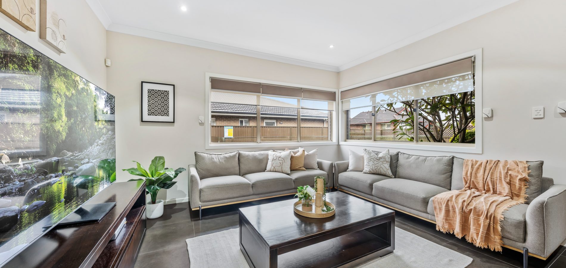 48 Hampton Crescent, Prospect NSW 2148 - photo 2