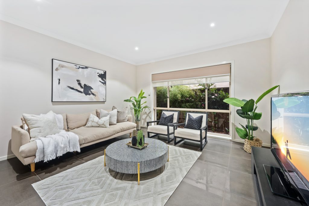 48 Hampton Crescent, Prospect NSW 2148 - photo 3