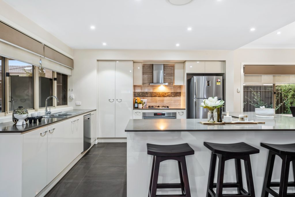 48 Hampton Crescent, Prospect NSW 2148 - photo 4