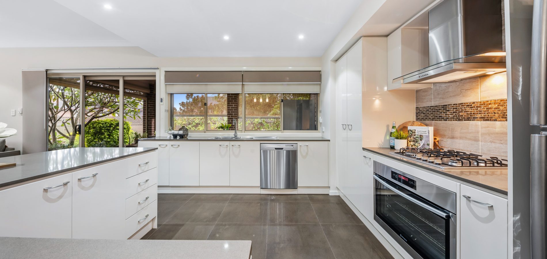 48 Hampton Crescent, Prospect NSW 2148 - photo 5