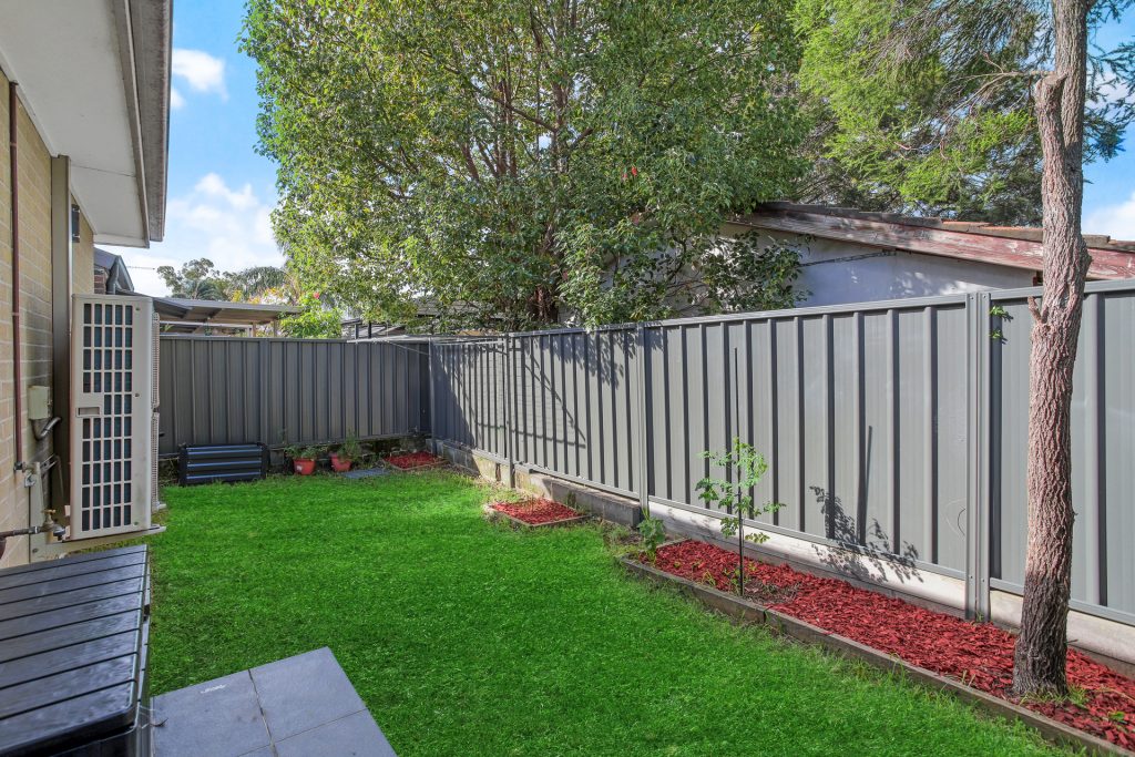 8/25 Tungarra Road, Girraween NSW 2145 - photo 9