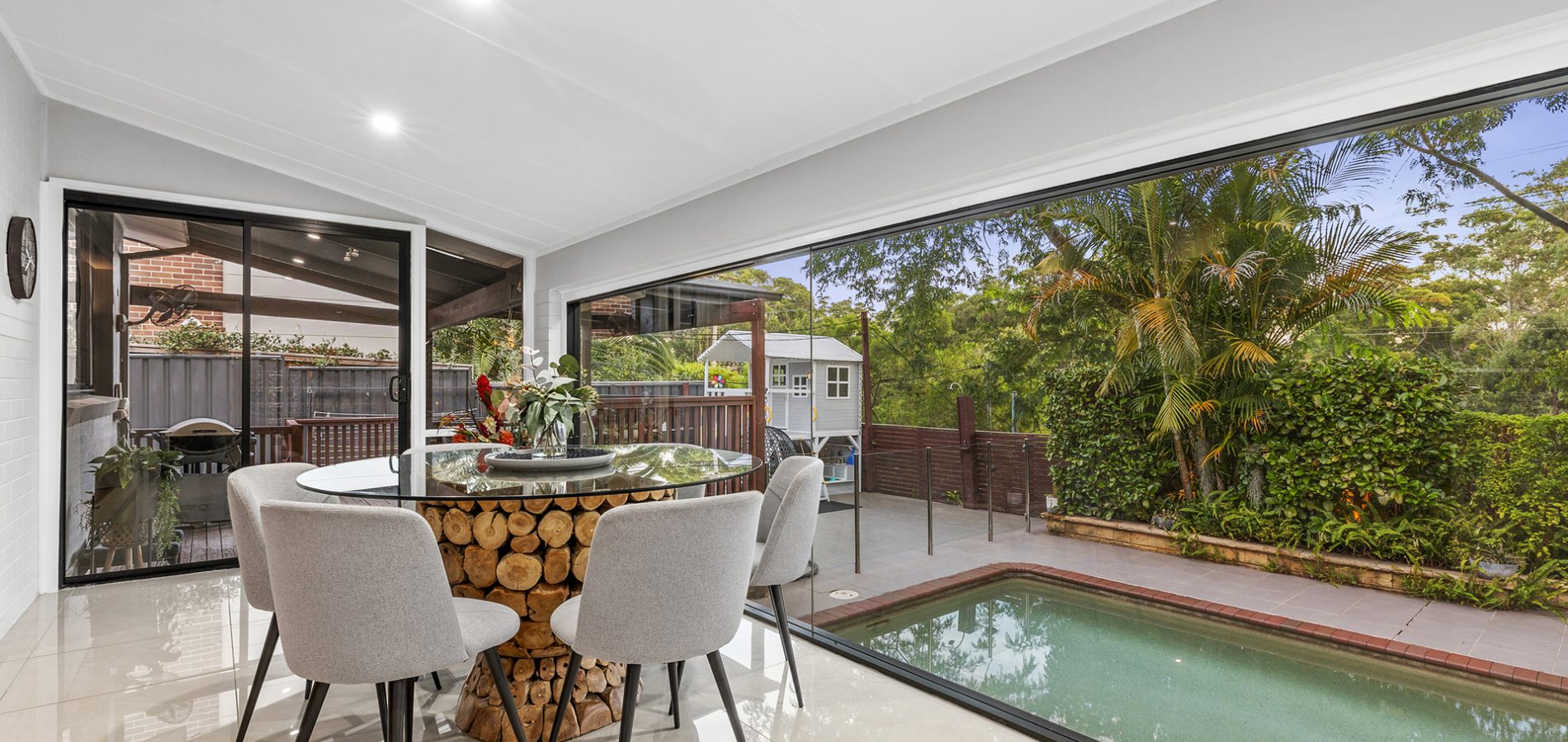 33 Churchill Drive, Winston Hills NSW 2153 - photo 2