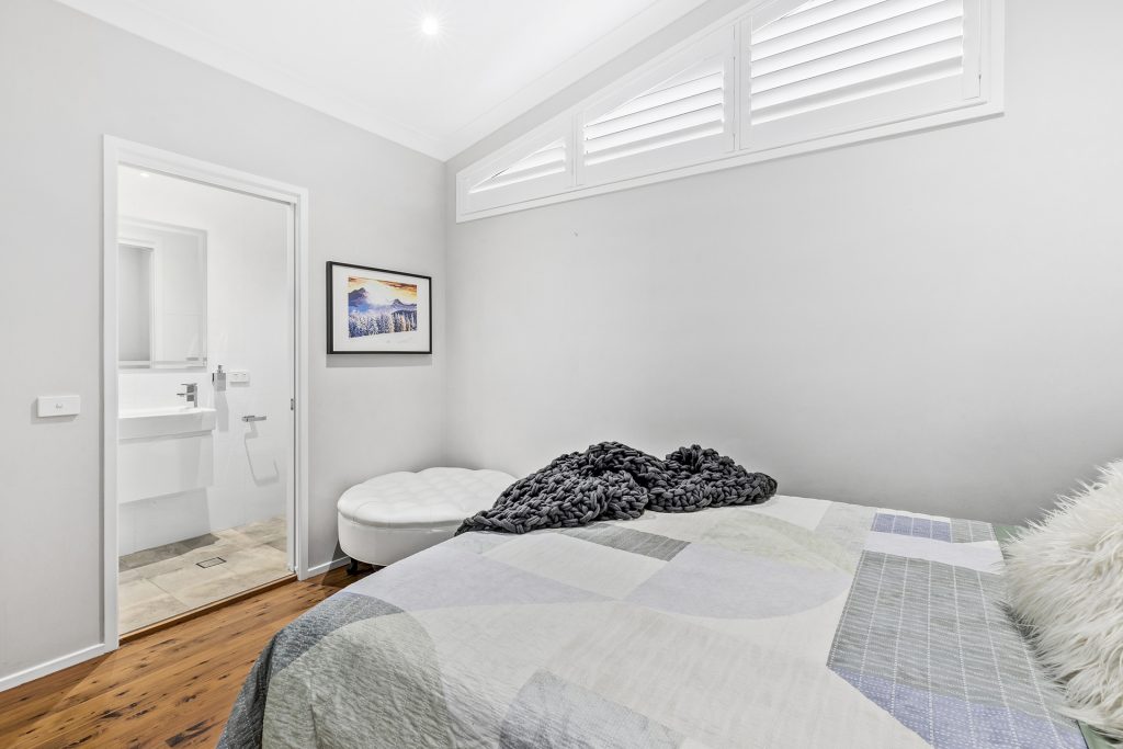 33 Churchill Drive, Winston Hills NSW 2153 - photo 12