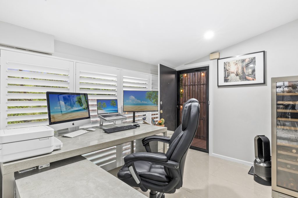 33 Churchill Drive, Winston Hills NSW 2153 - photo 13