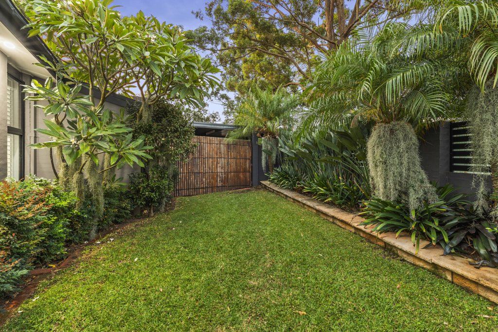 33 Churchill Drive, Winston Hills NSW 2153 - photo 20