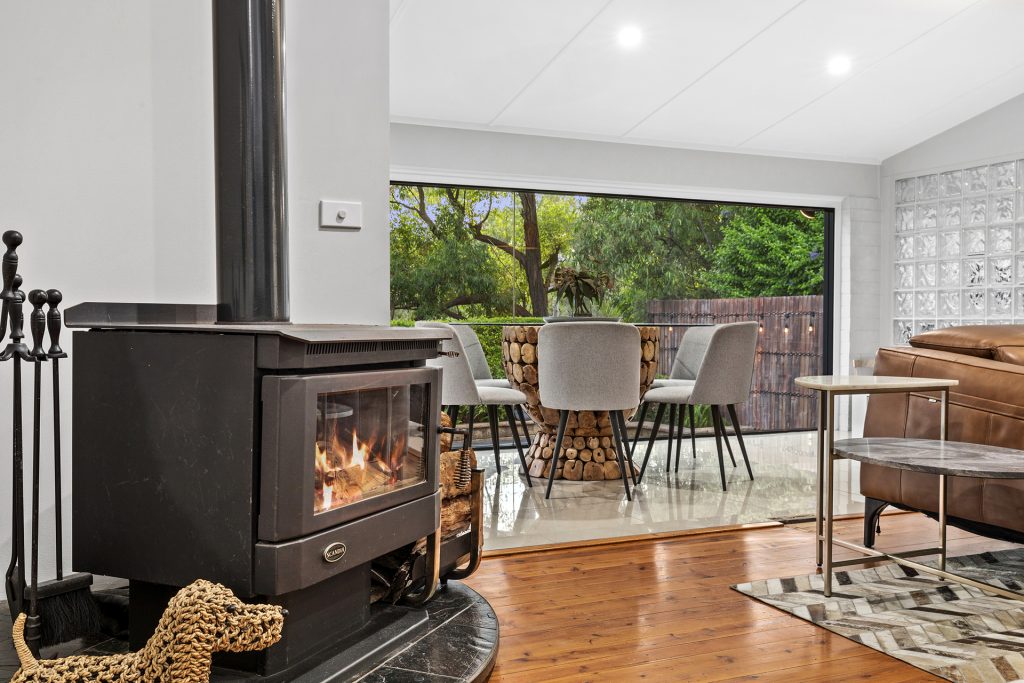 33 Churchill Drive, Winston Hills NSW 2153 - photo 6