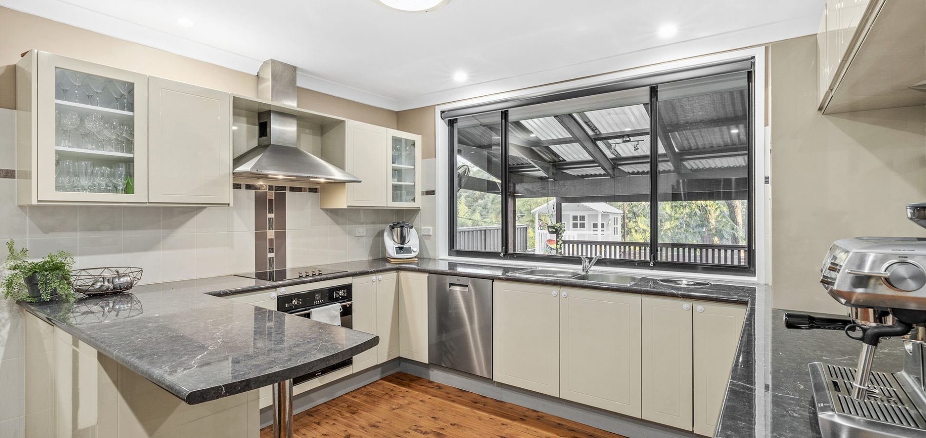 33 Churchill Drive, Winston Hills NSW 2153 - photo 7