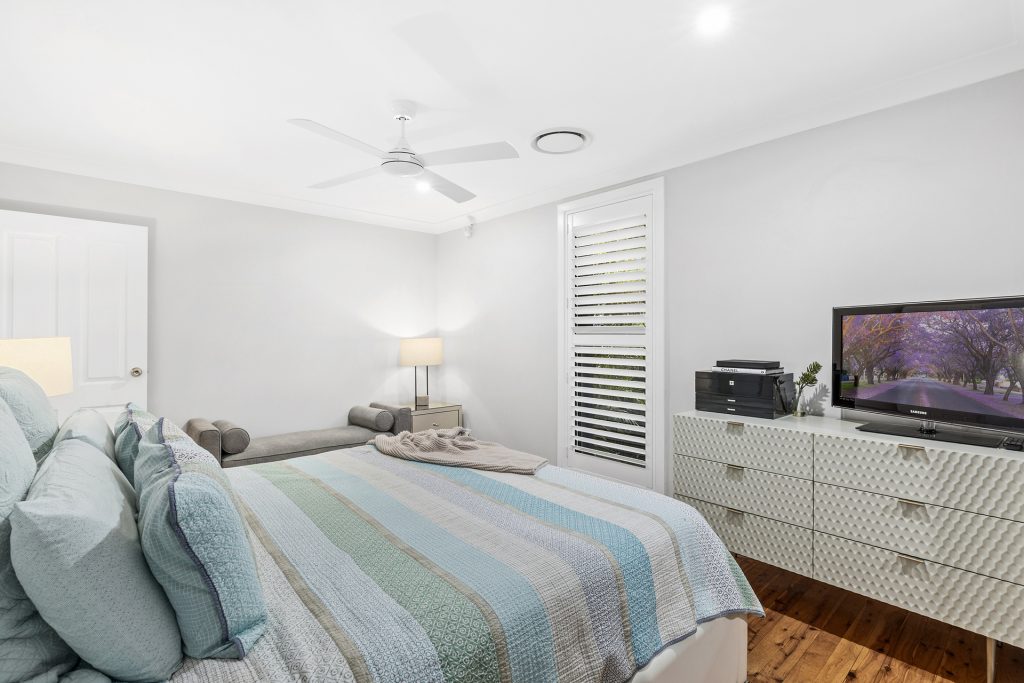 33 Churchill Drive, Winston Hills NSW 2153 - photo 9