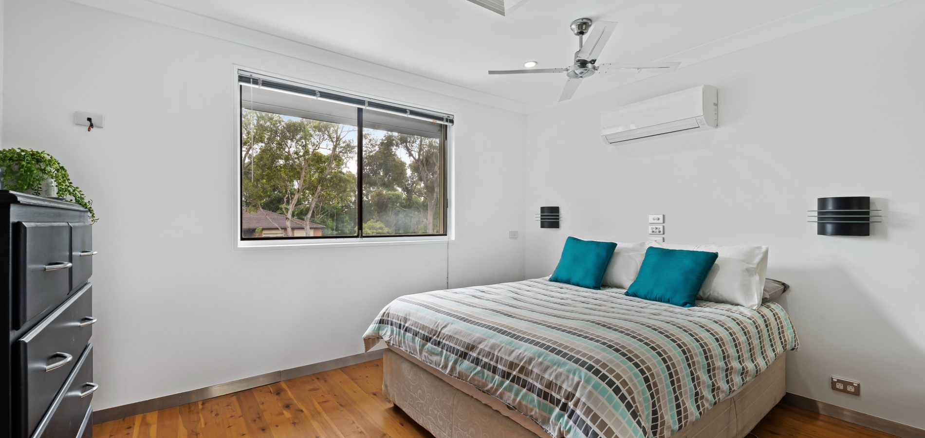 185 Madagascar Drive, Kings Park NSW 2148 - photo 2