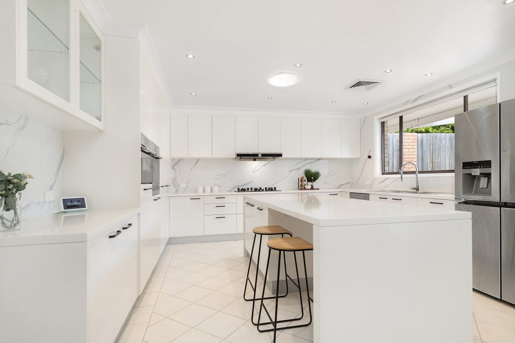 11 Wongajong Close, Castle Hill NSW 2154 - photo 2