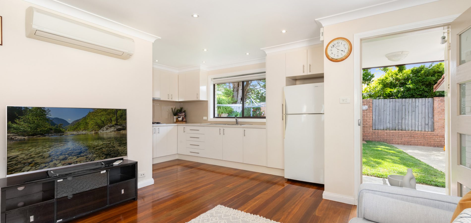 11 Wongajong Close, Castle Hill NSW 2154 - photo 12