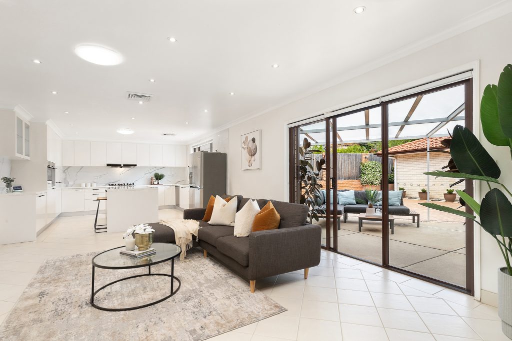 11 Wongajong Close, Castle Hill NSW 2154 - photo 3
