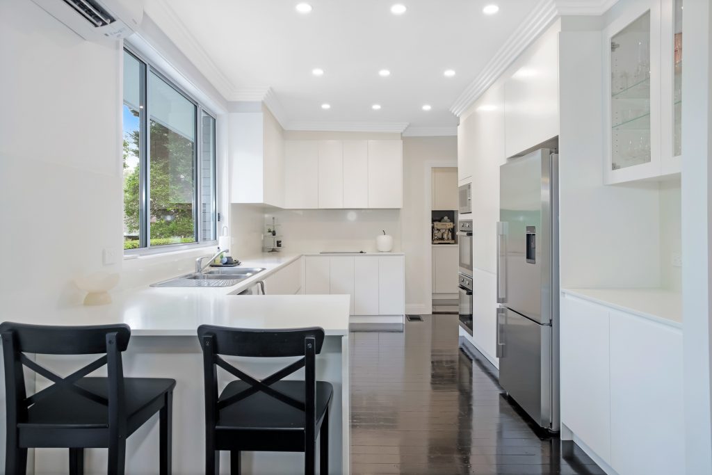 18 Bray Court, North Rocks NSW 2151 - photo 4