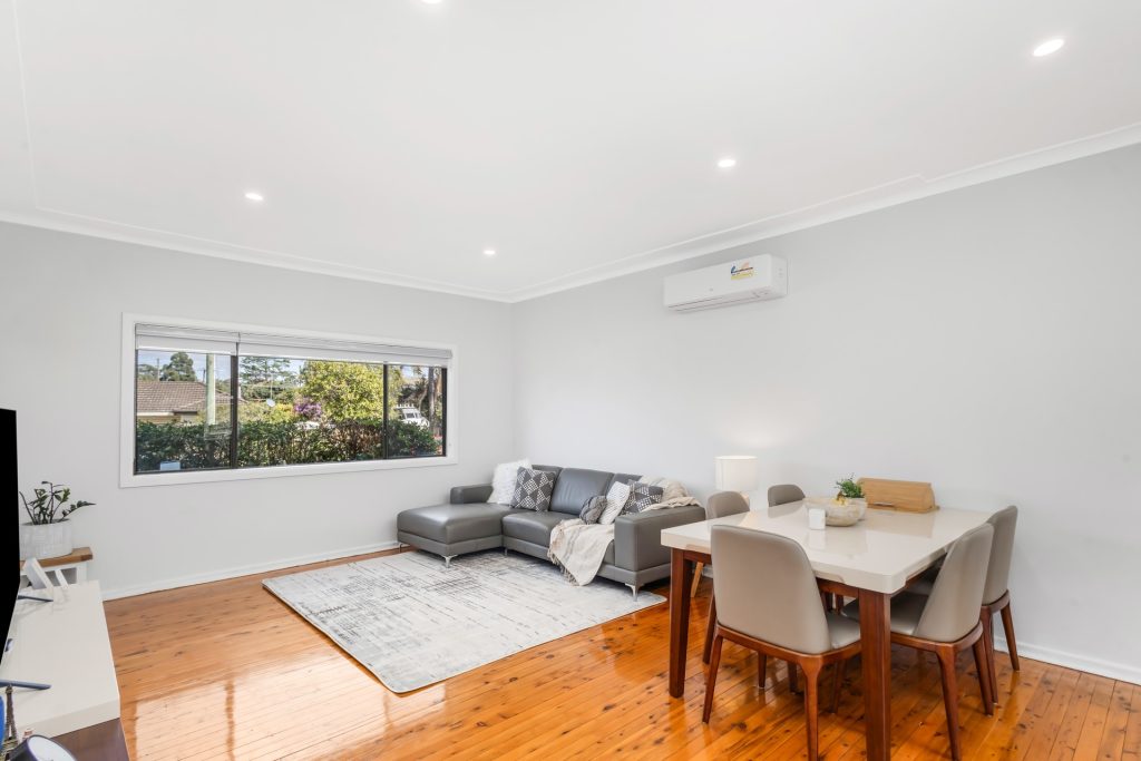 8 Highland Avenue, Toongabbie NSW 2146 - photo 2