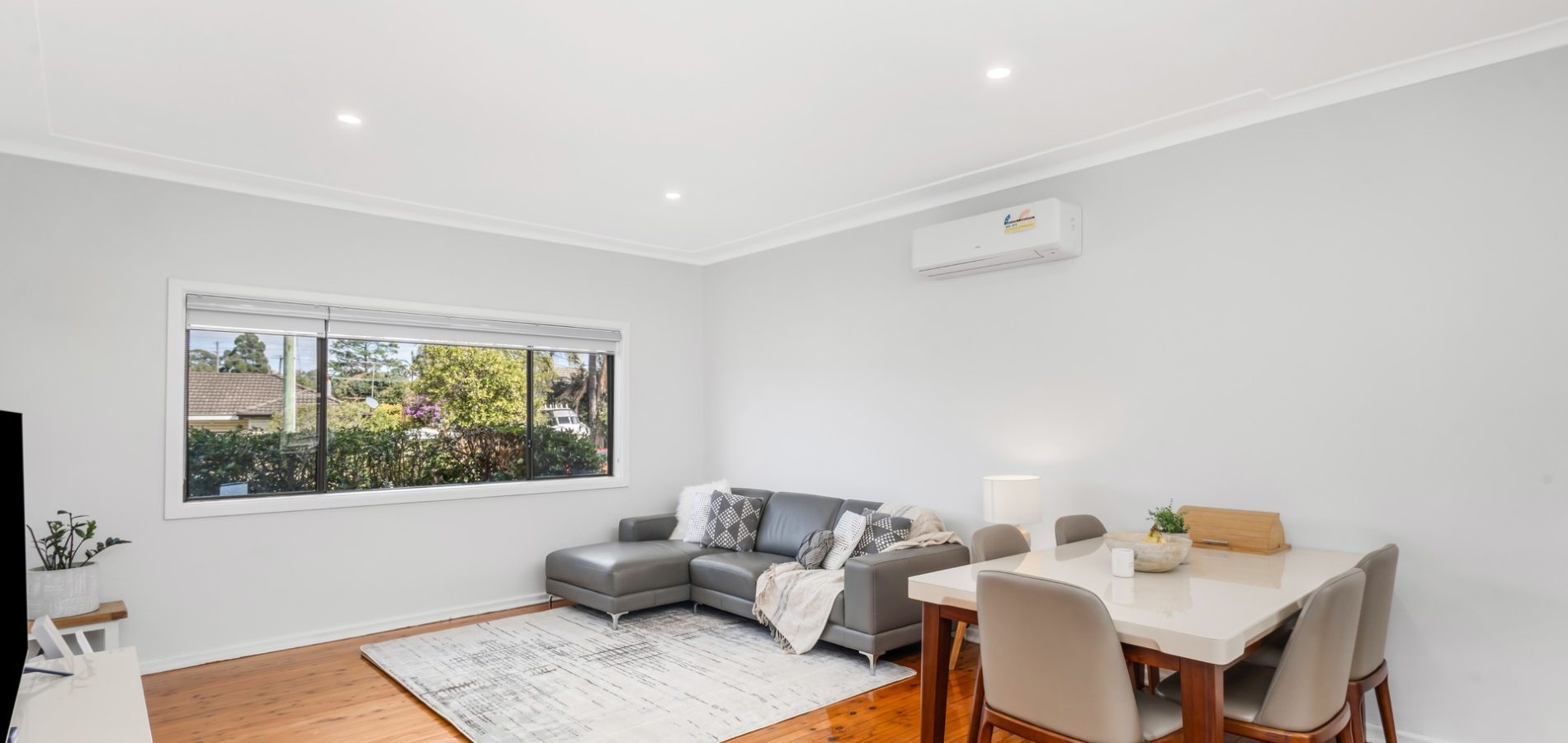 8 Highland Avenue, Toongabbie NSW 2146 - photo 2