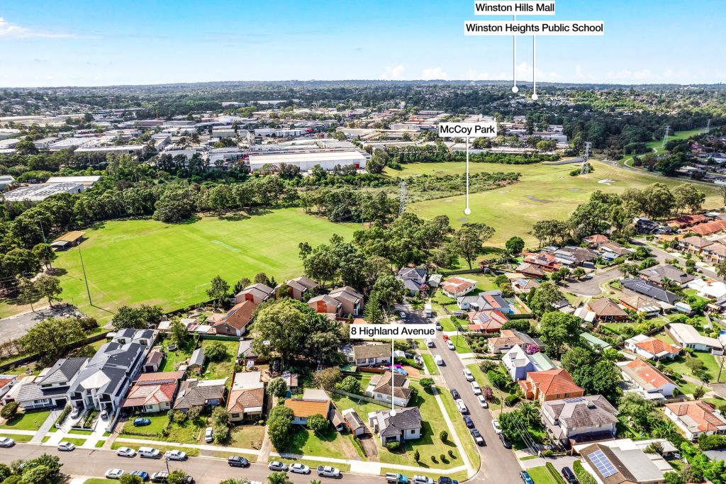 8 Highland Avenue, Toongabbie NSW 2146 - photo 11