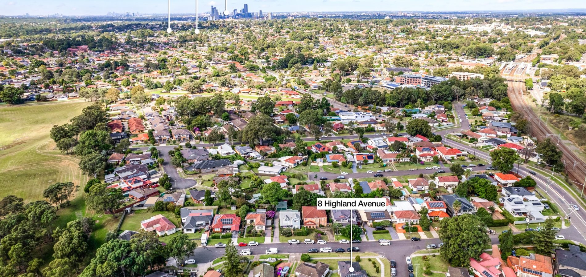 8 Highland Avenue, Toongabbie NSW 2146 - photo 14