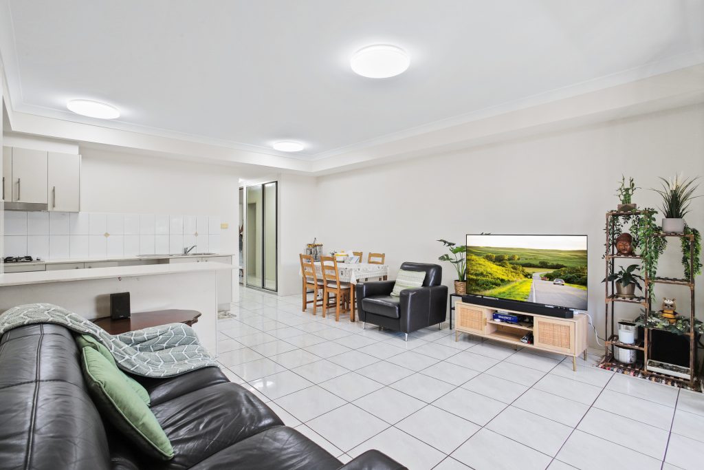 4/7 Short Street, Wentworthville NSW 2145 - photo 3