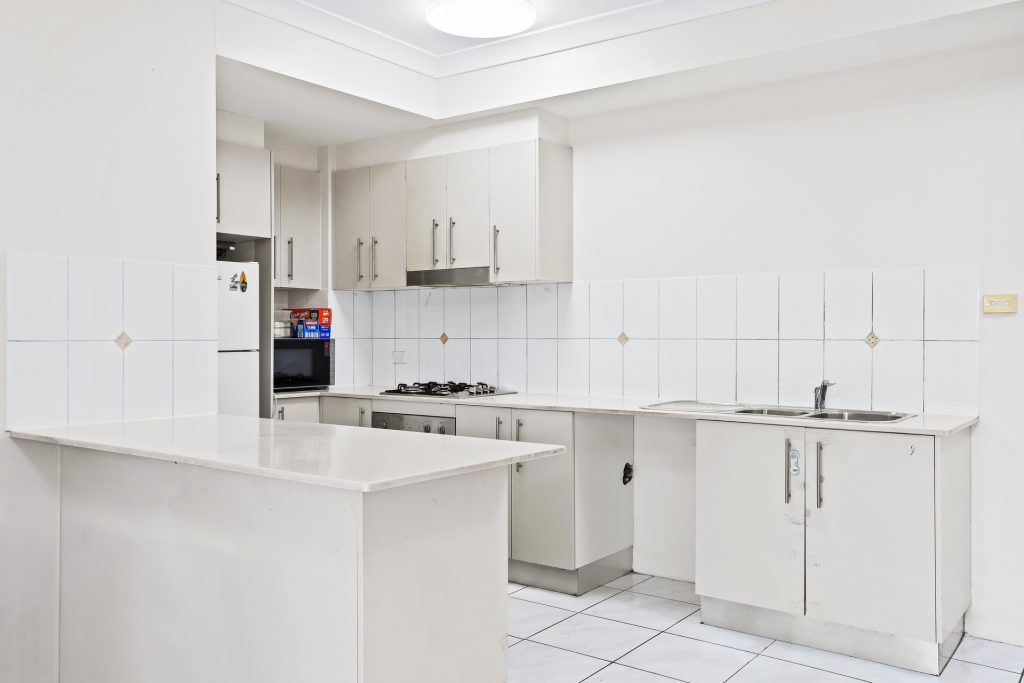 4/7 Short Street, Wentworthville NSW 2145 - photo 4