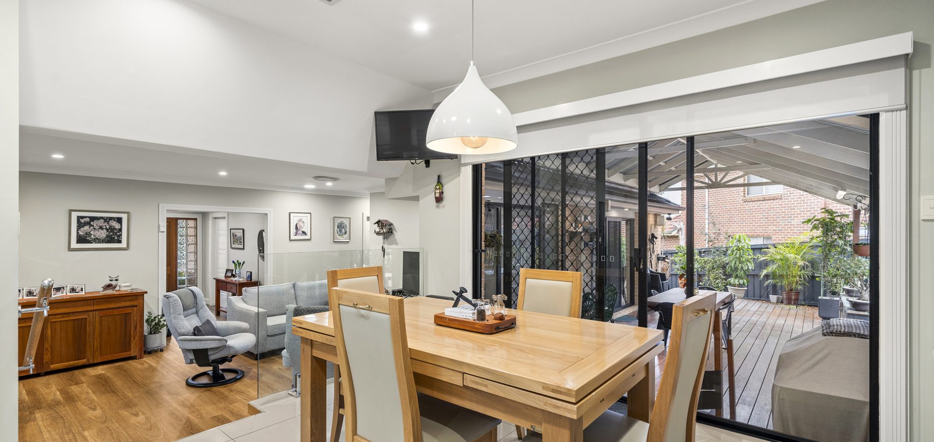 48 Ravensbourne Circuit, Dural NSW 2158 - photo 4