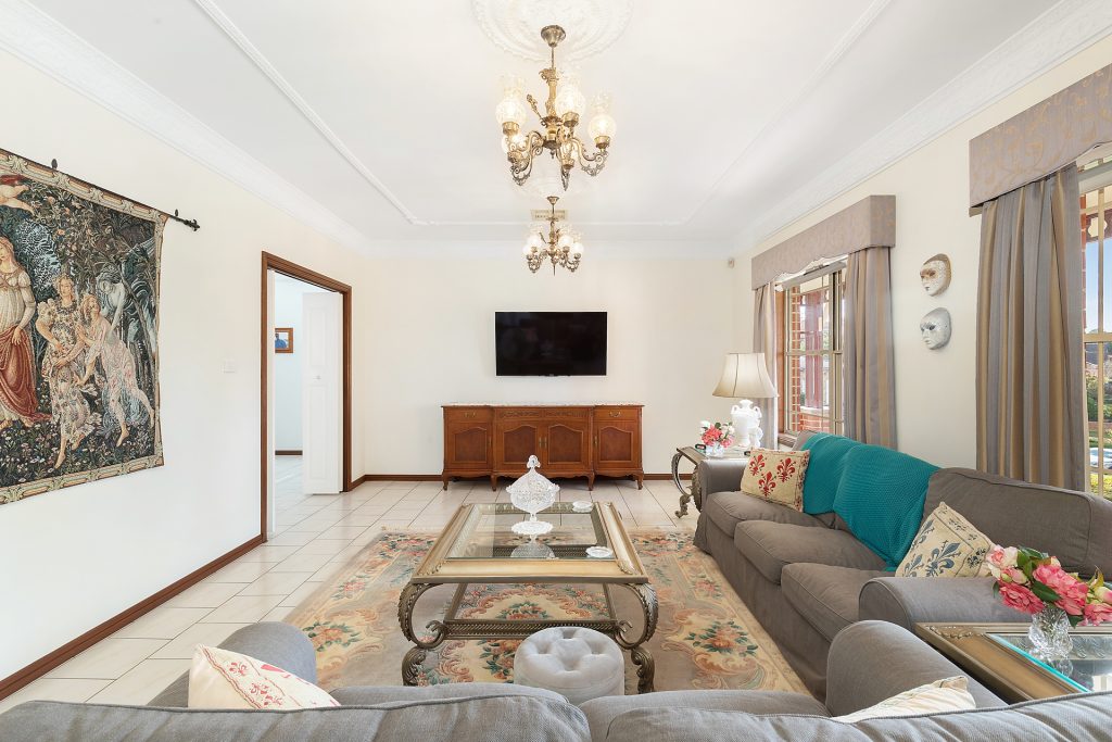 1 Thrift Close, West Pennant Hills NSW 2125 - photo 5