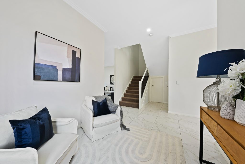 2 Burrabogee Road, Old Toongabbie NSW 2146 - photo 3