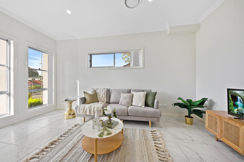 2 Burrabogee Road, Old Toongabbie NSW 2146 - photo 4